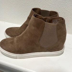 Brown Ankle Boots/Sneakers